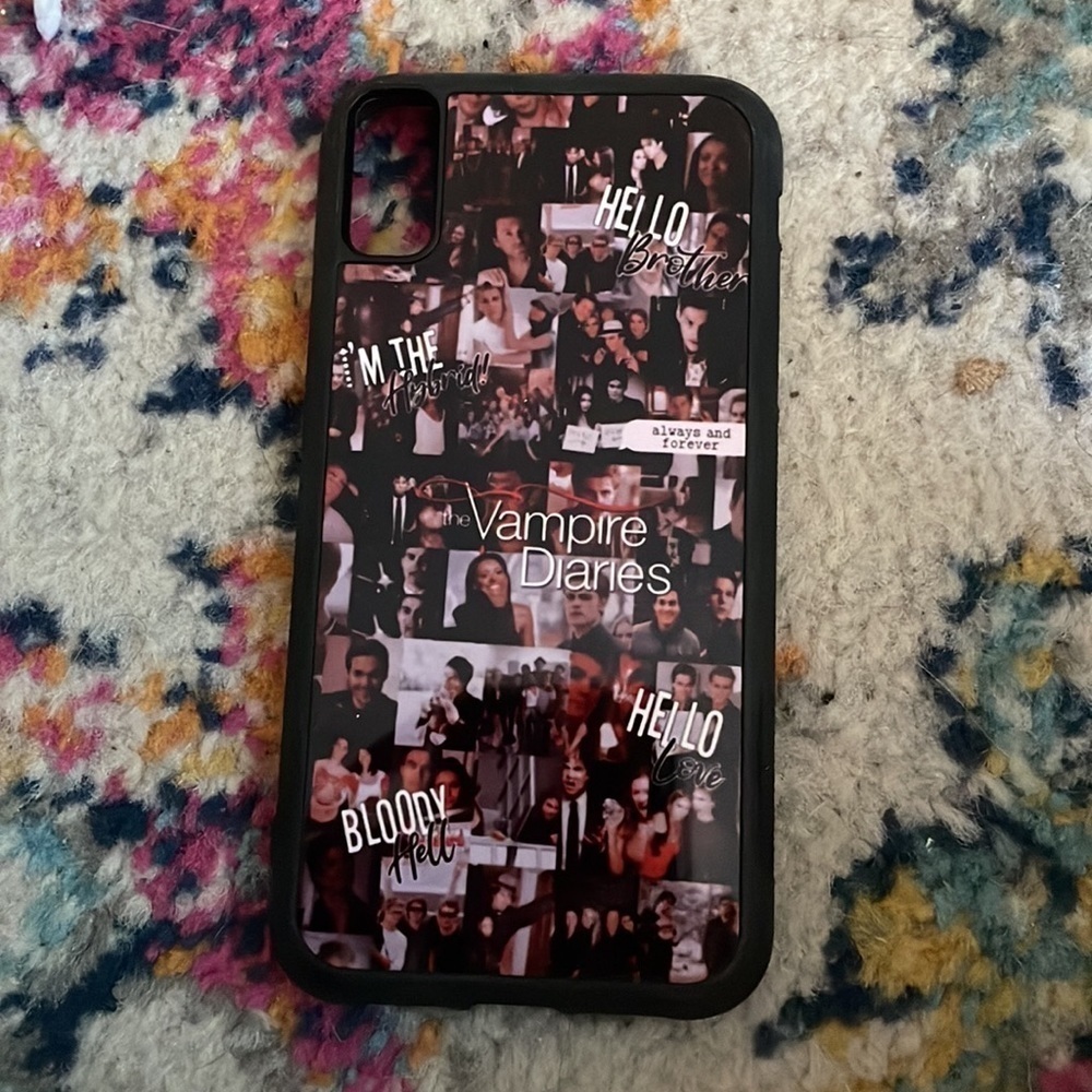 Phone cases - Picture 3 of 11